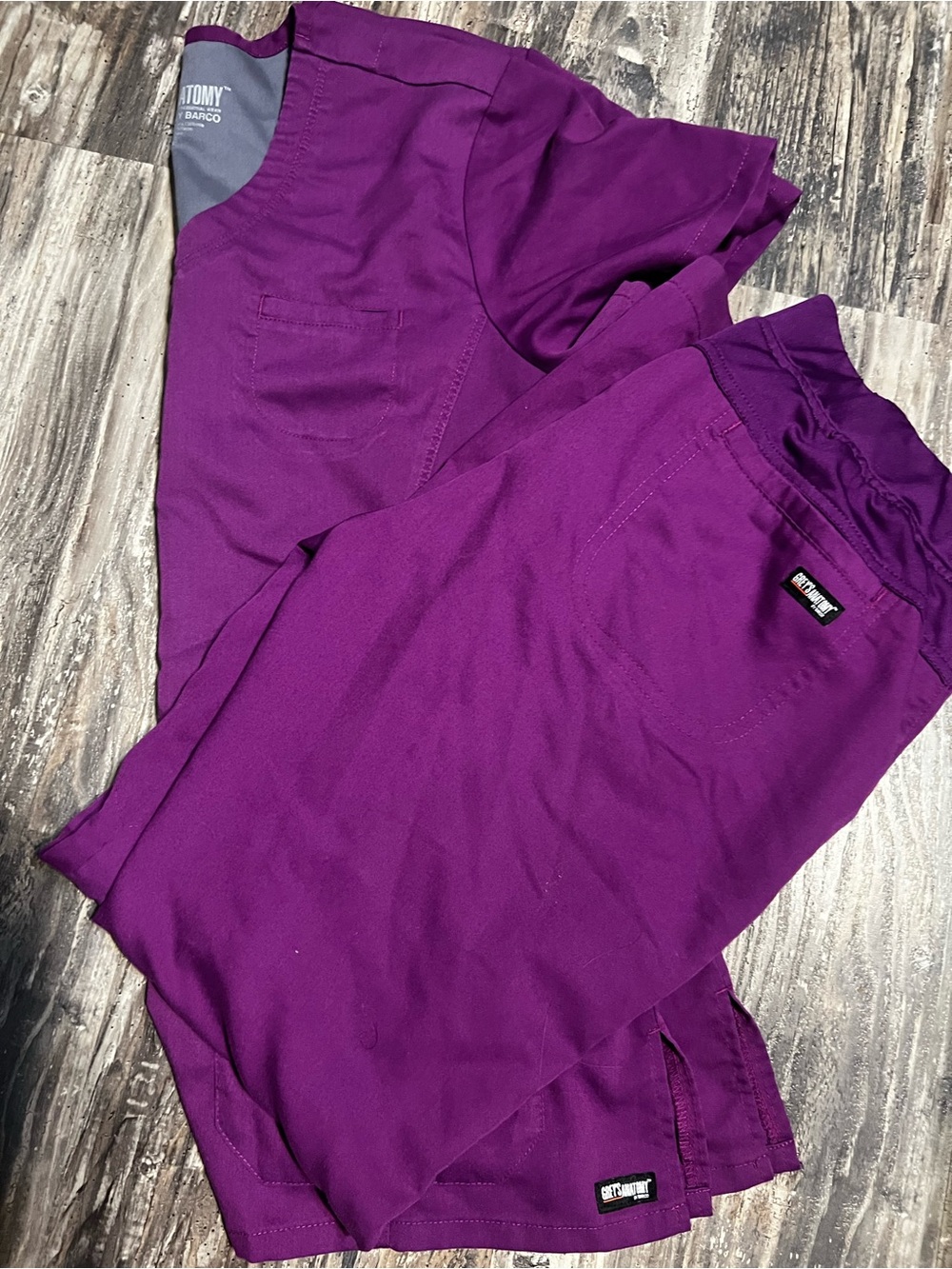 Women’s Grey's Anatomy Purple Medical Scrub Set- Pant-MP, Top-L